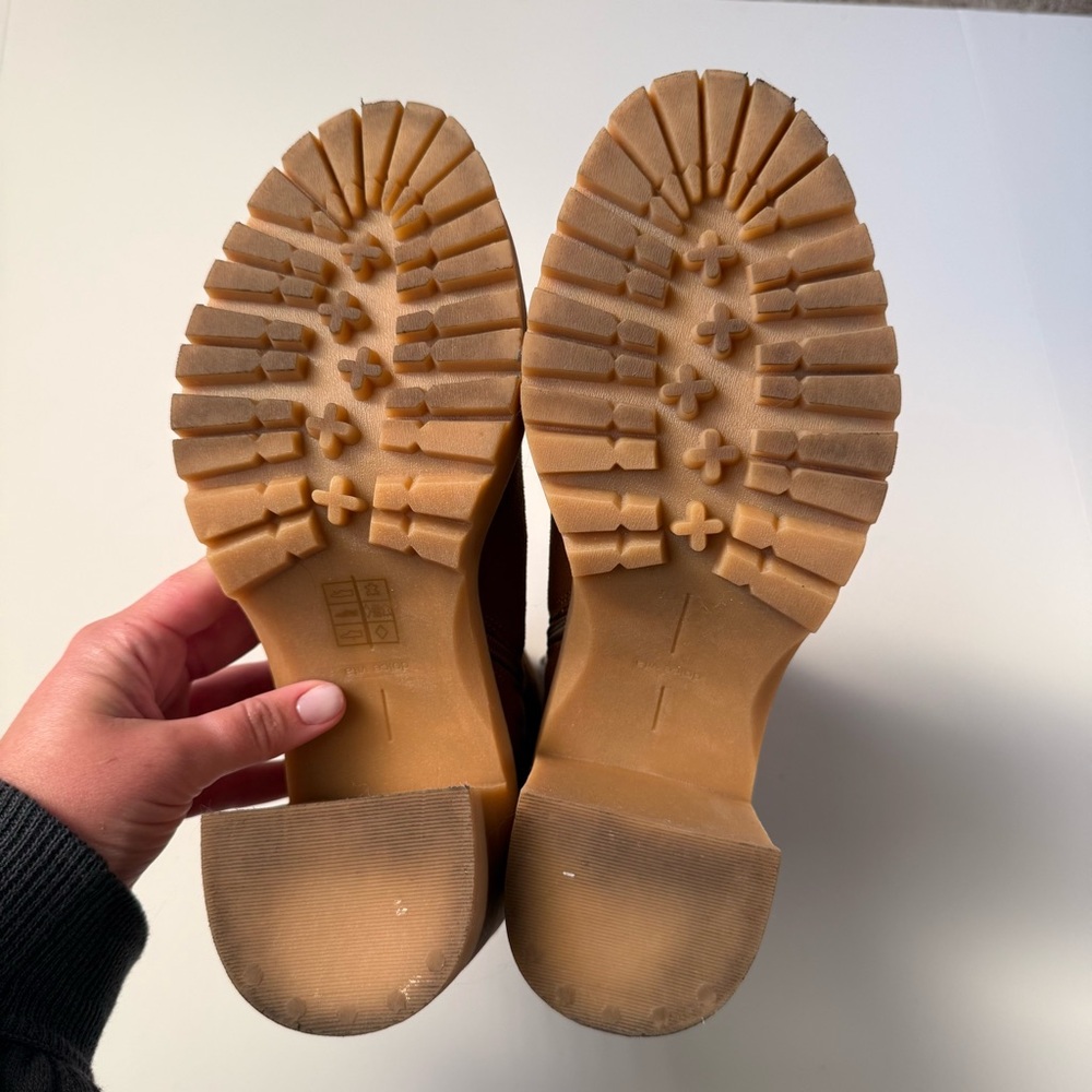DOLCE VITA Lug Sole Boots - Picture 5 of 7